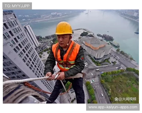 工人高空作业遇风险，东莞安全管理再考验，工地工人高空作业