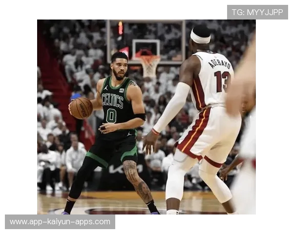 今日 NBA 综述：凯尔特人夺赛点，火箭扳平比分，西部首轮悬念重重。